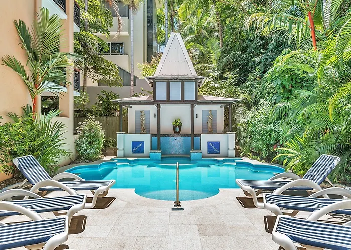 Martinique On Macrossan Aparthotel Port Douglas